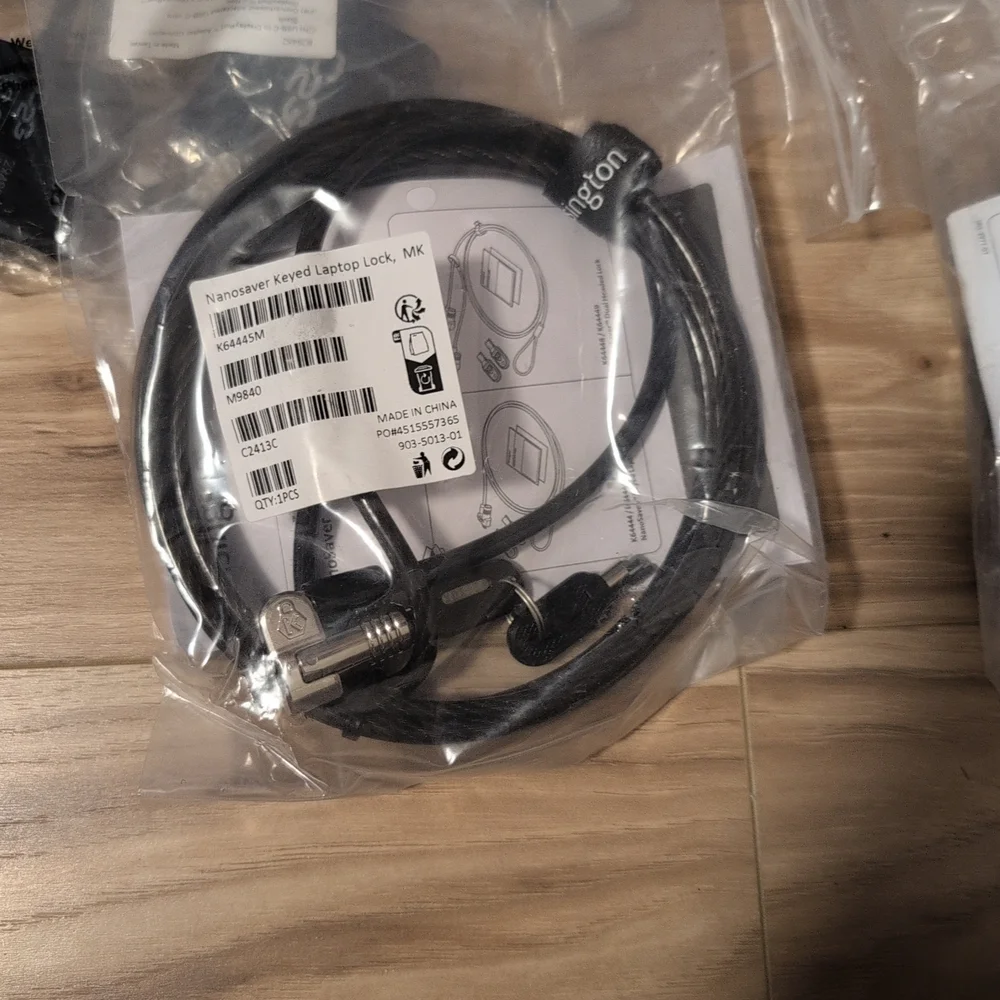 Black VR Adapter Cables
